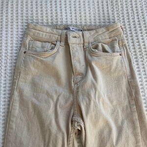Zara Jeans